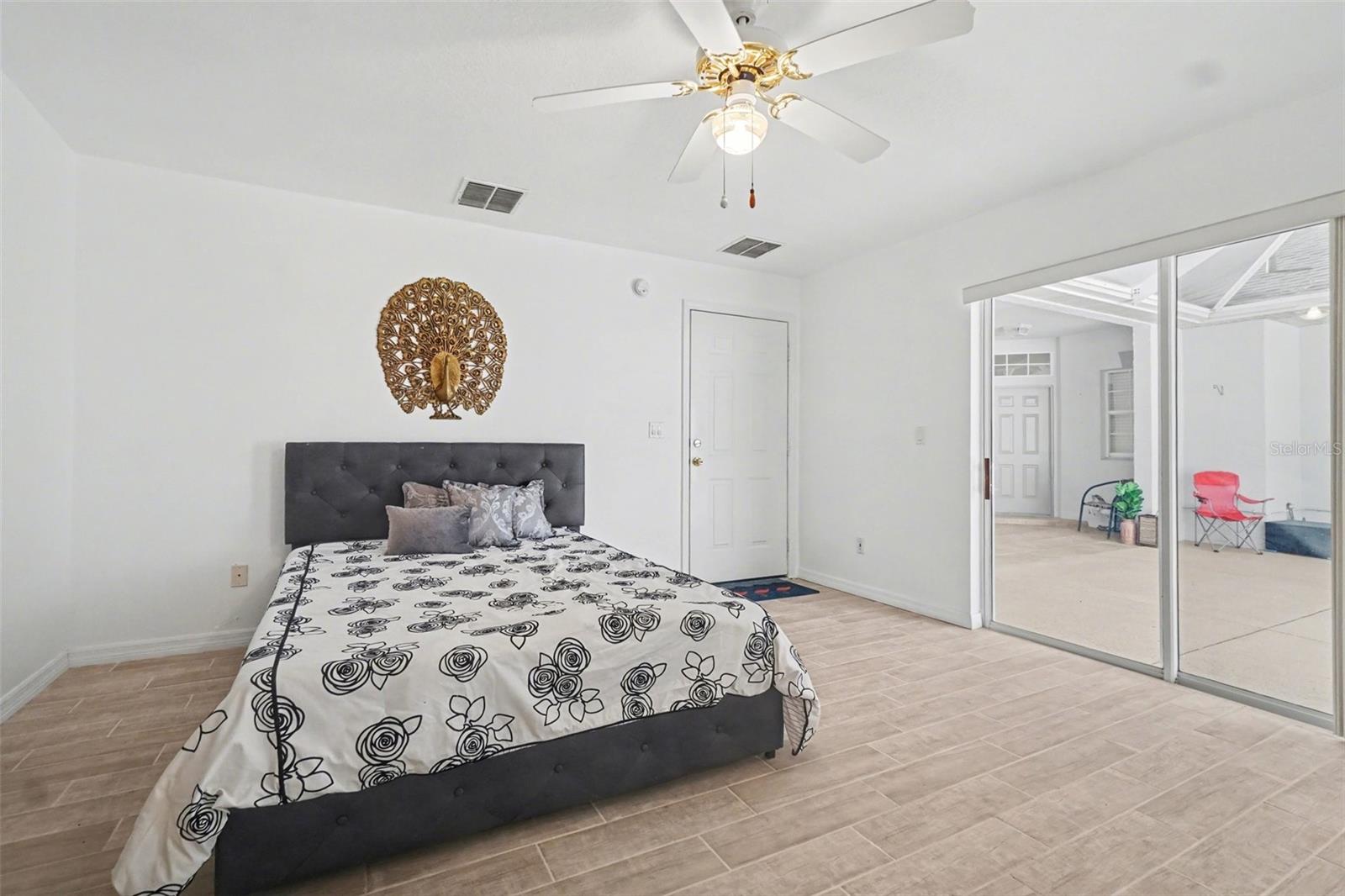 Image 12 of 32 For 4326 Hammersmith Drive