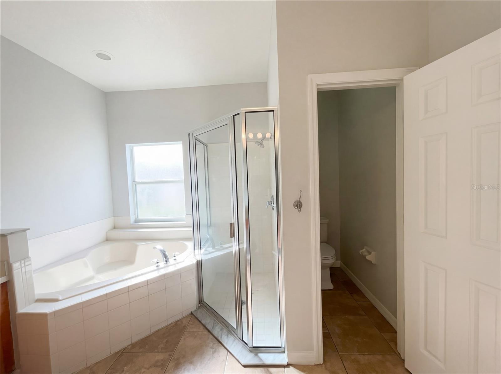 Image 31 of 37 For 3629 Northwoods Drive