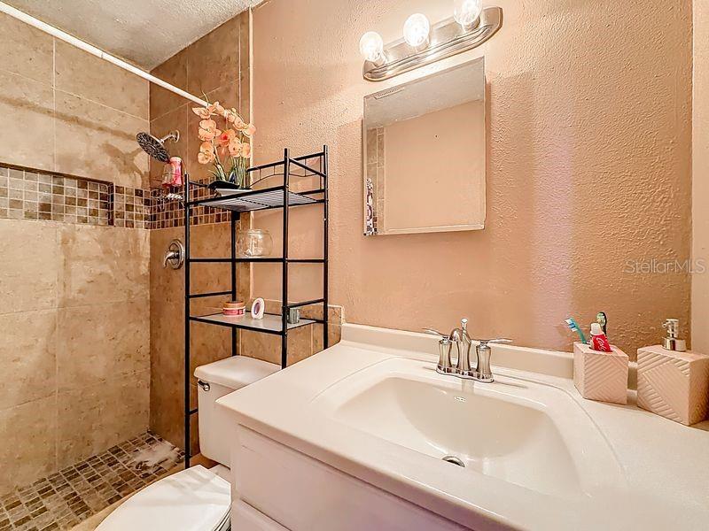 Image 28 of 35 For 6025 Margie Court Court