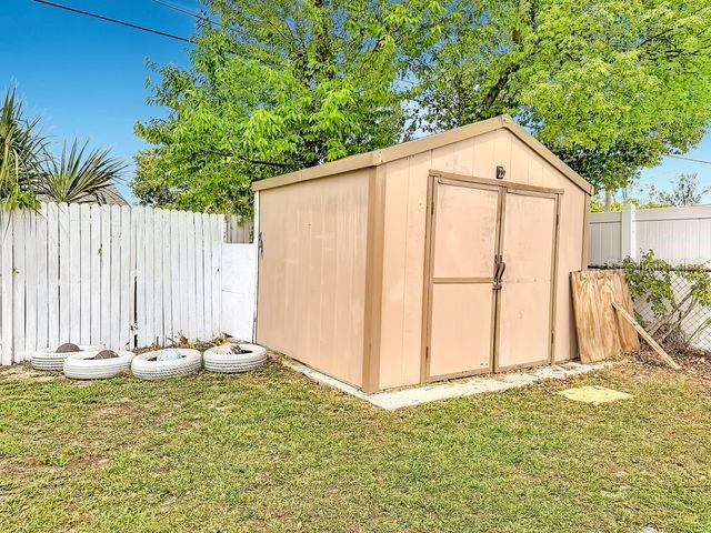 Image 34 of 35 For 6025 Margie Court Court