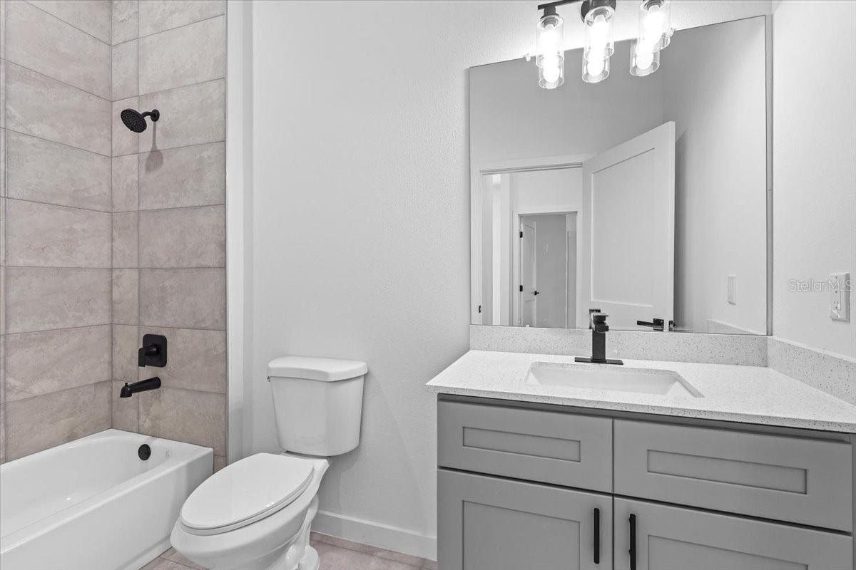 Image 12 of 17 For 8681 Circular Way