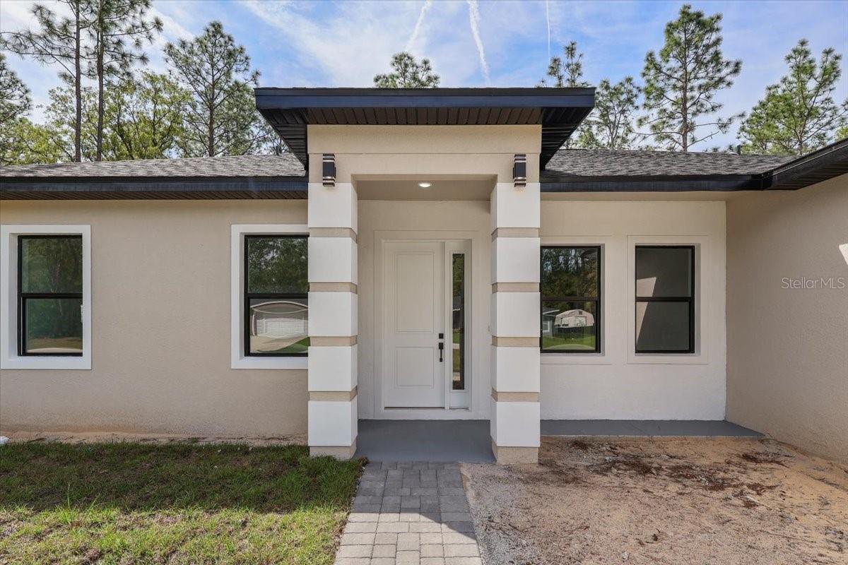 Image 2 of 17 For 8681 Circular Way