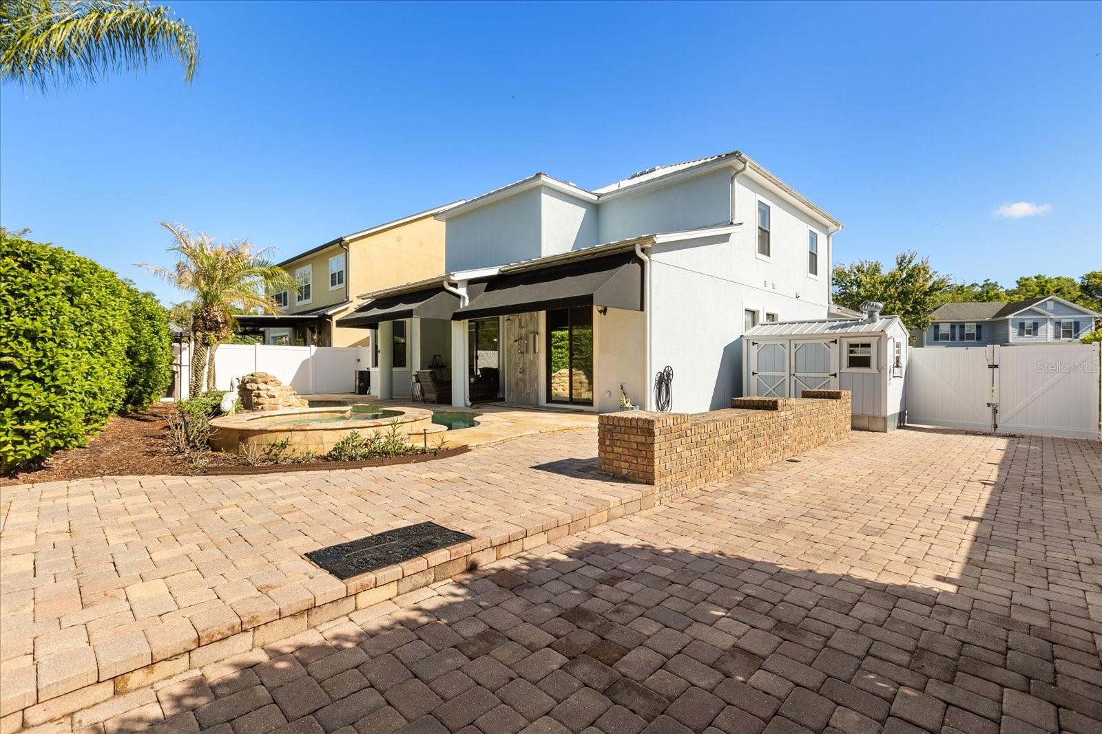 Image 30 of 36 For 200 Vine Street