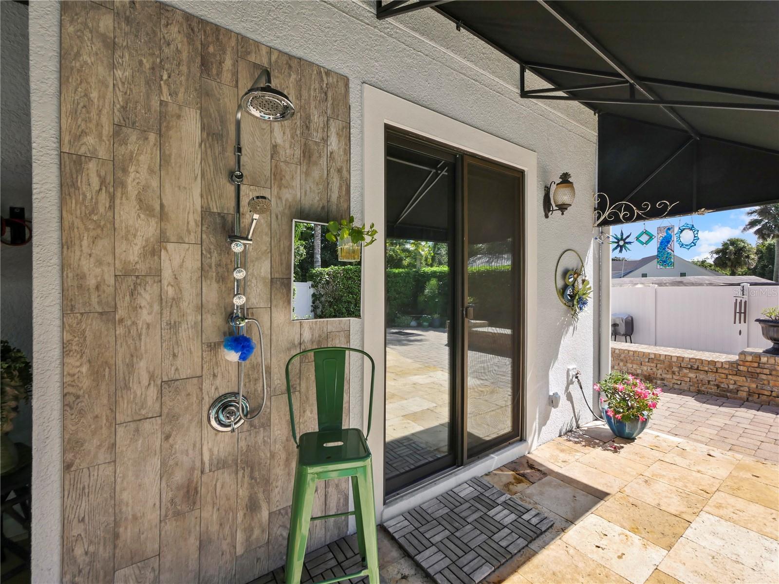 Image 35 of 36 For 200 Vine Street