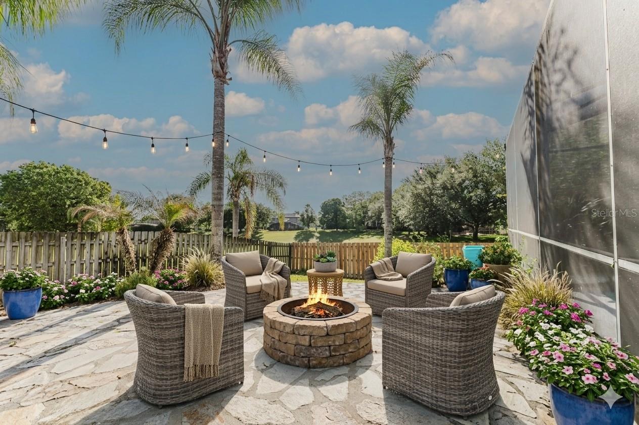 Image 32 of 39 For 3645 Rochelle Lane