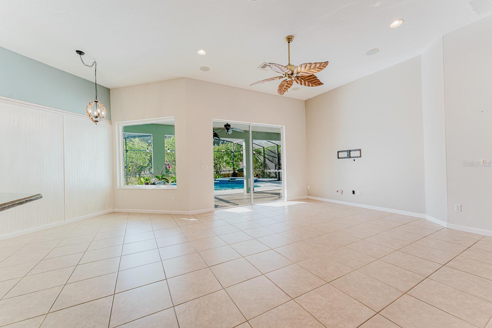 Image 9 of 39 For 3645 Rochelle Lane