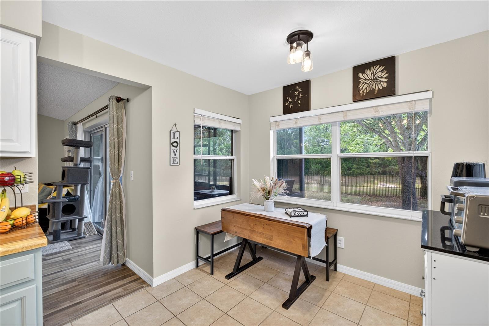 Image 15 of 36 For 11736 Chapelle Court