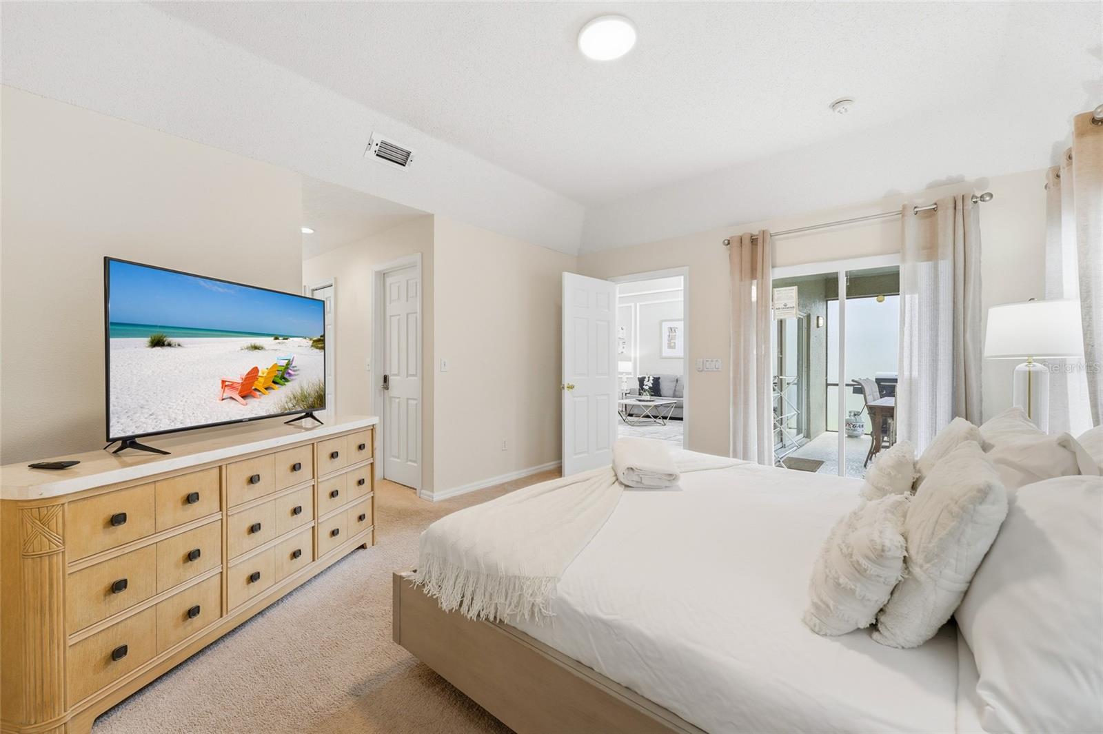 Image 22 of 63 For 8426 Secret Key Cove