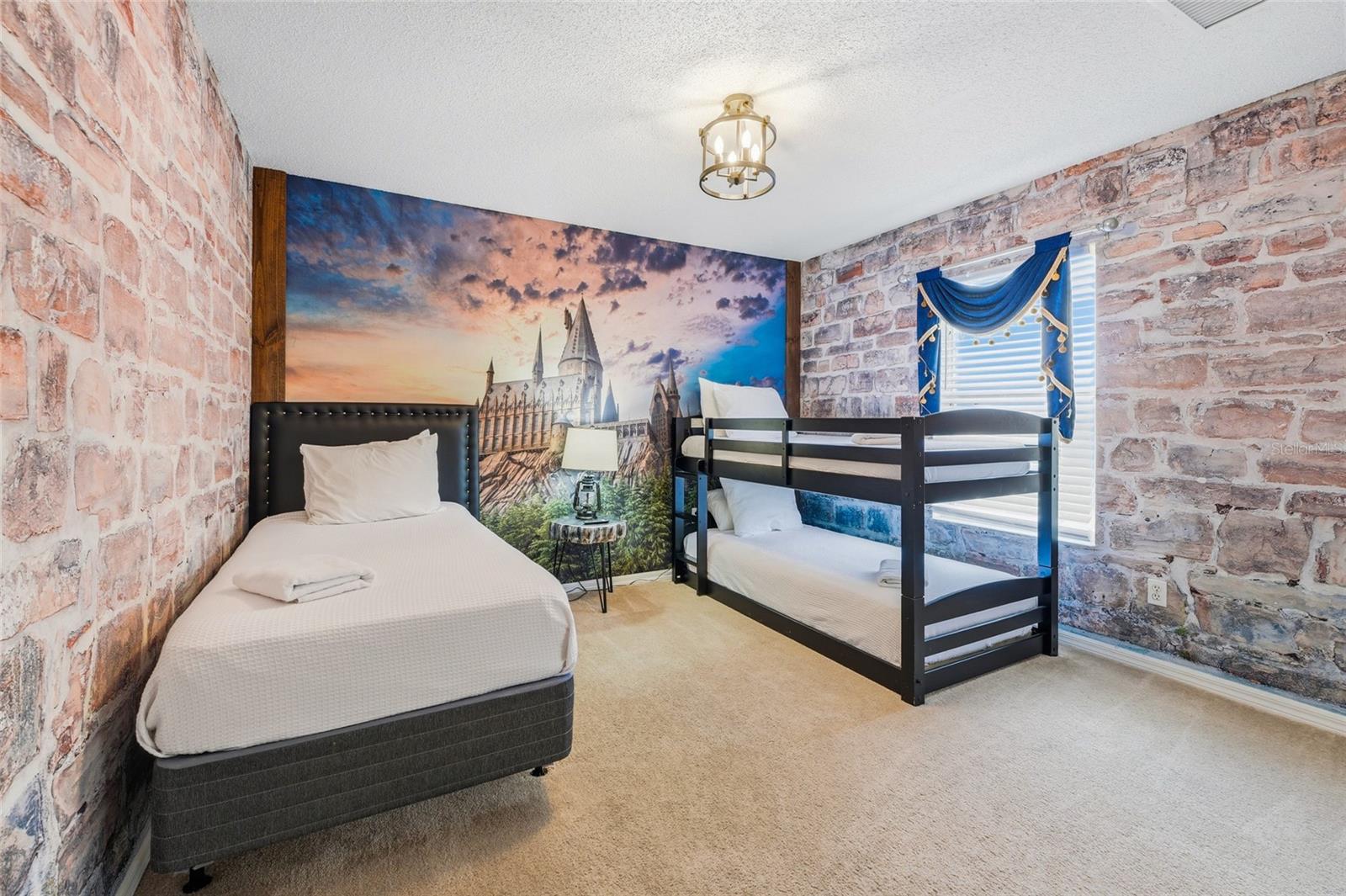 Image 31 of 63 For 8426 Secret Key Cove