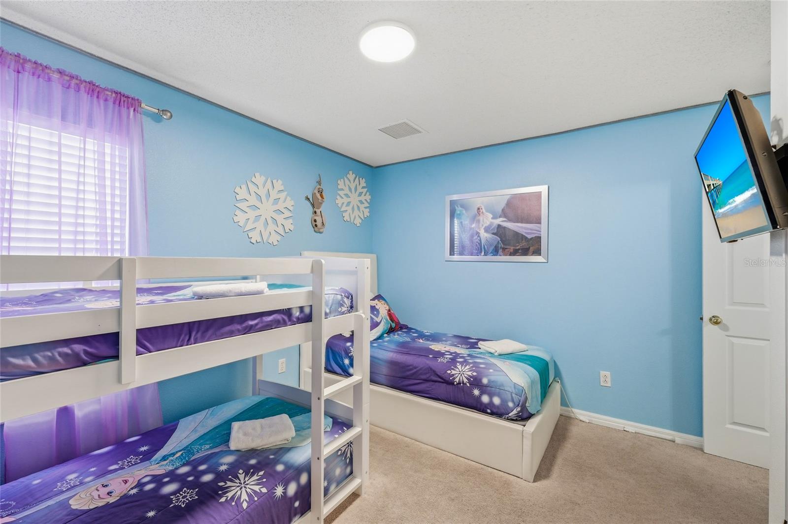 Image 35 of 63 For 8426 Secret Key Cove