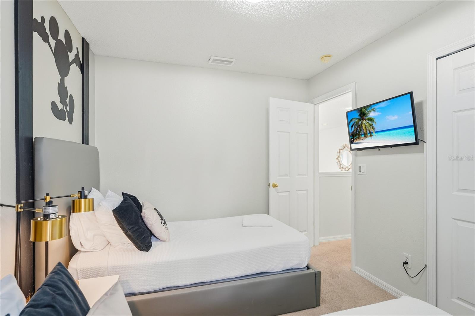 Image 40 of 63 For 8426 Secret Key Cove