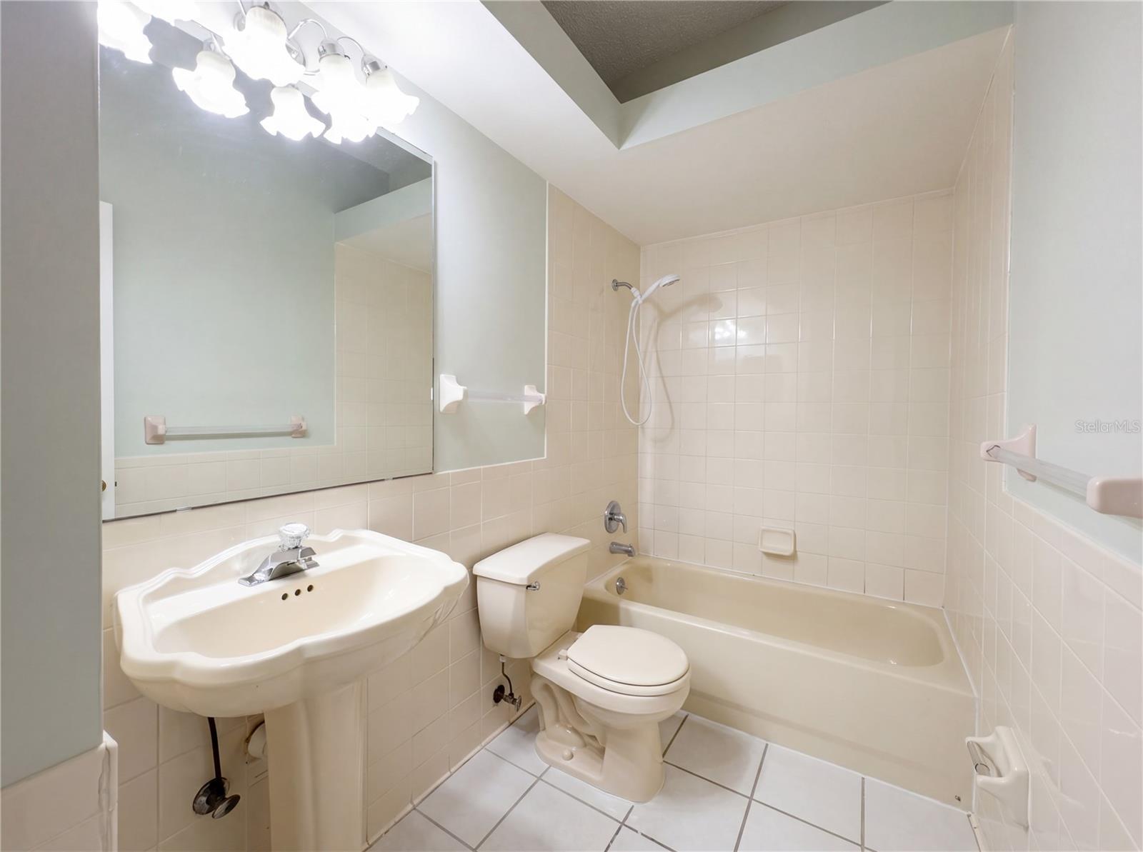 Image 19 of 21 For 2051 Elkcam Boulevard