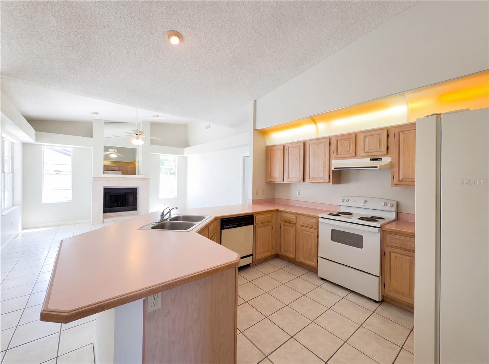 Image 9 of 21 For 2051 Elkcam Boulevard