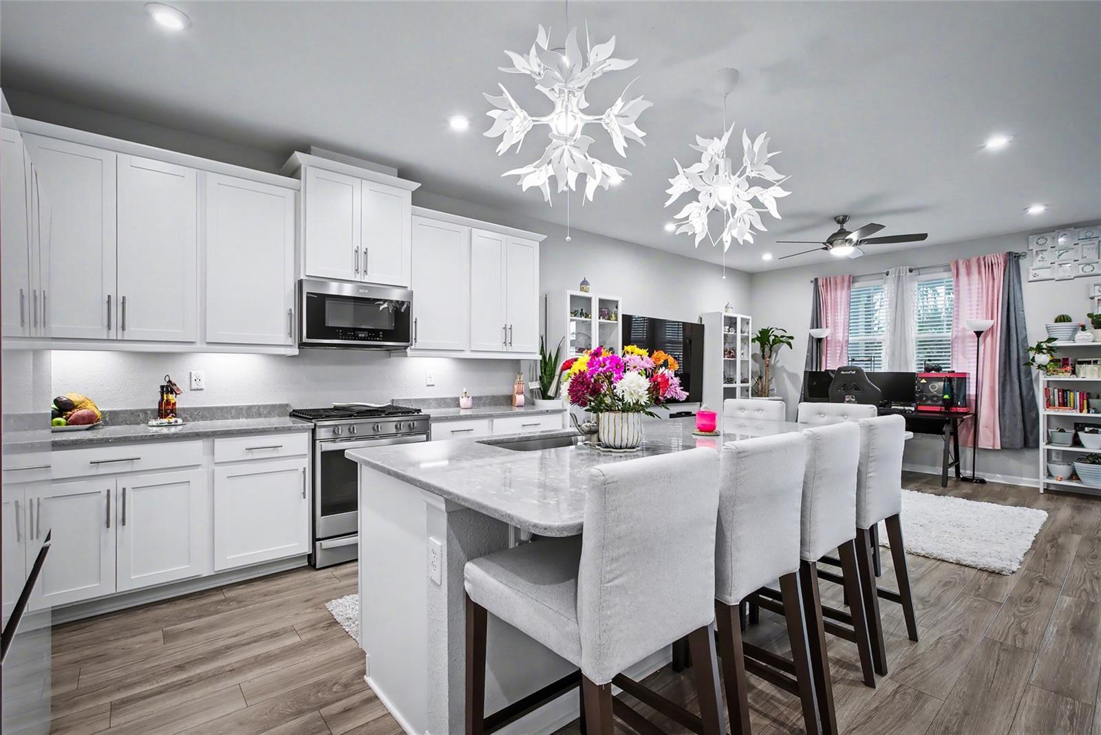 Image 10 of 30 For 3515 Headland Way