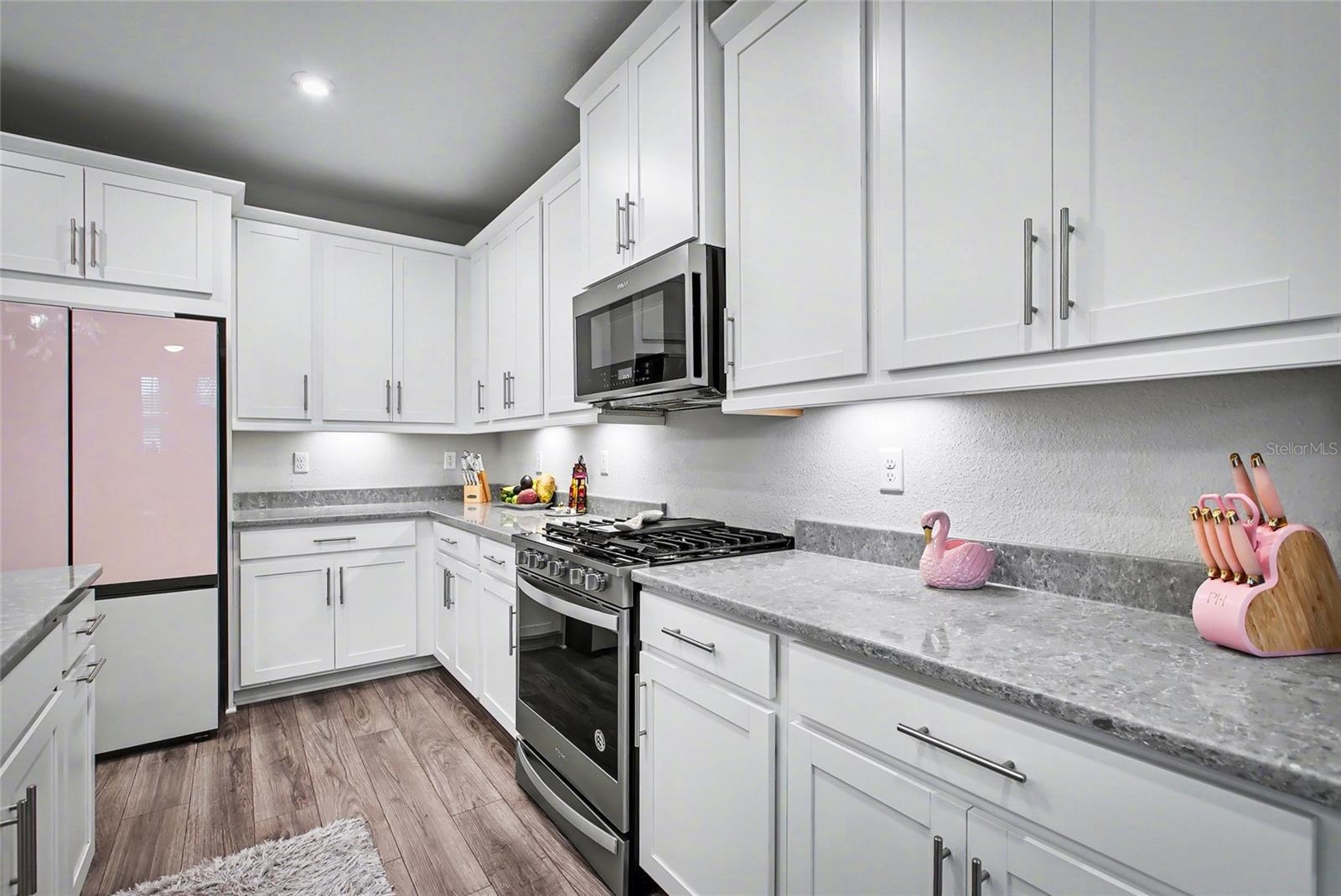 Image 13 of 30 For 3515 Headland Way