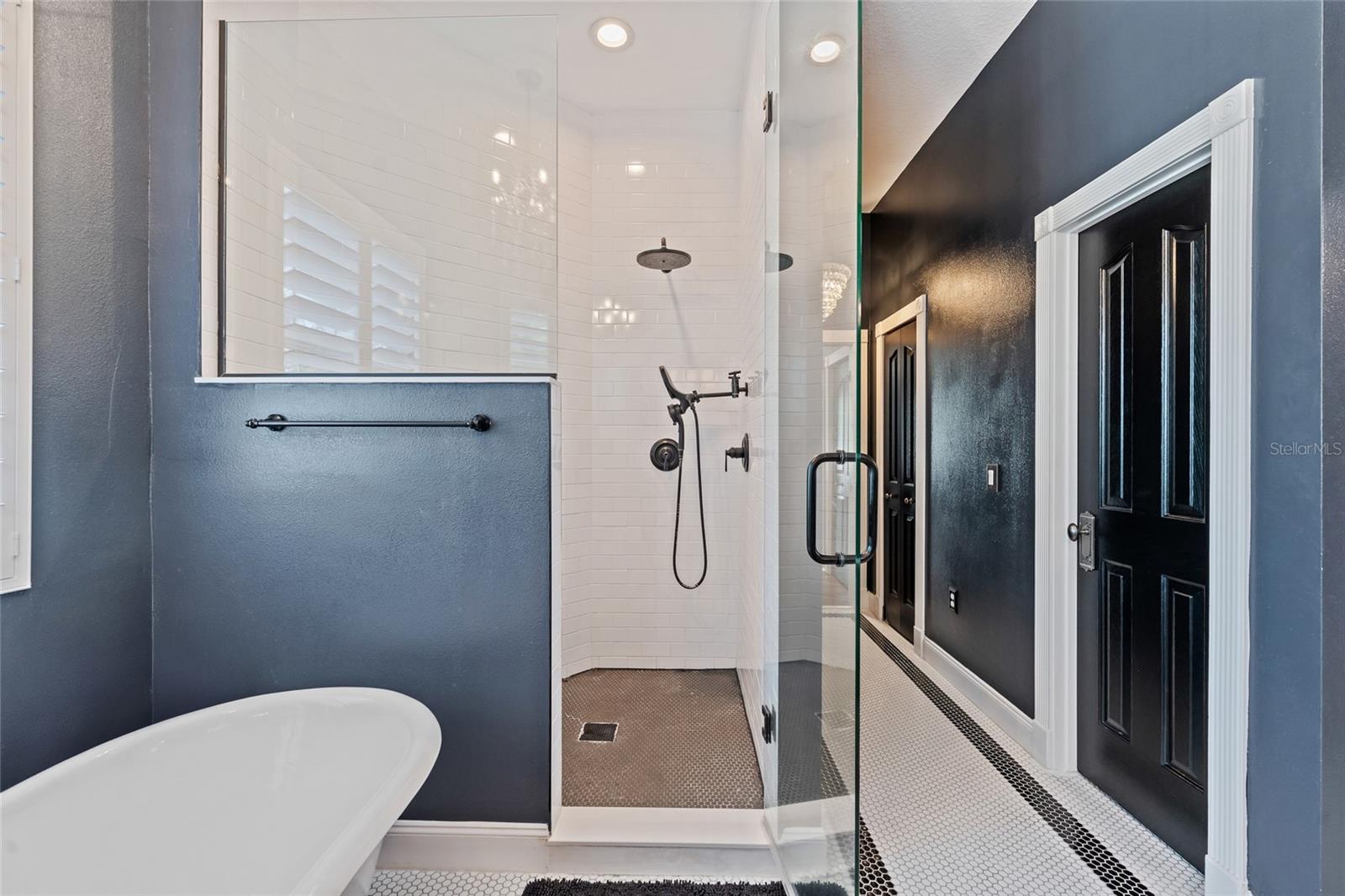 Image 22 of 48 For 11449 Lake Butler Boulevard