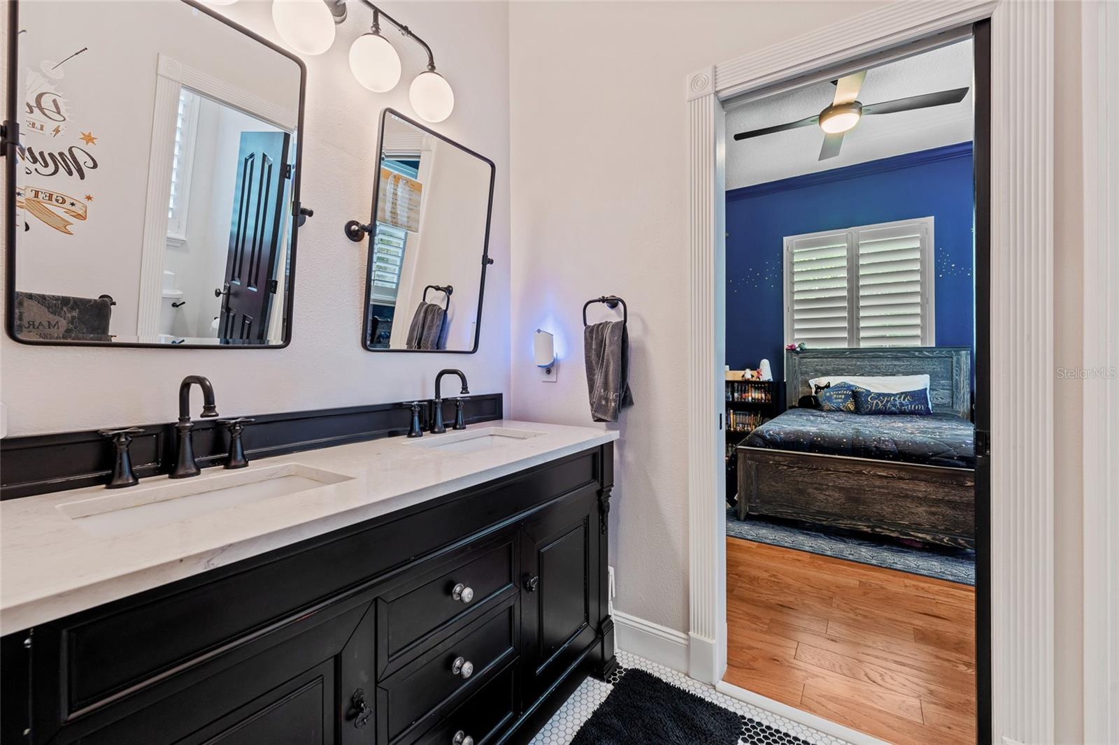 Image 27 of 48 For 11449 Lake Butler Boulevard