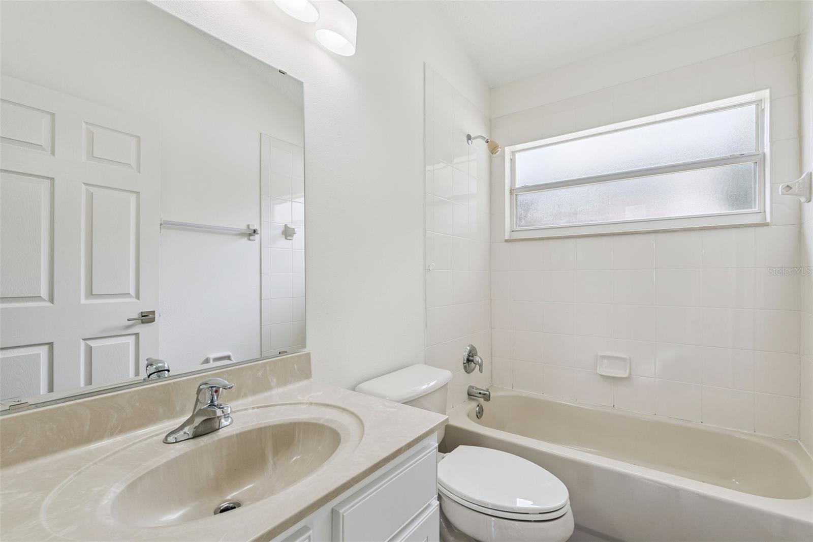 Image 18 of 43 For 2440 Holly Ridge Court