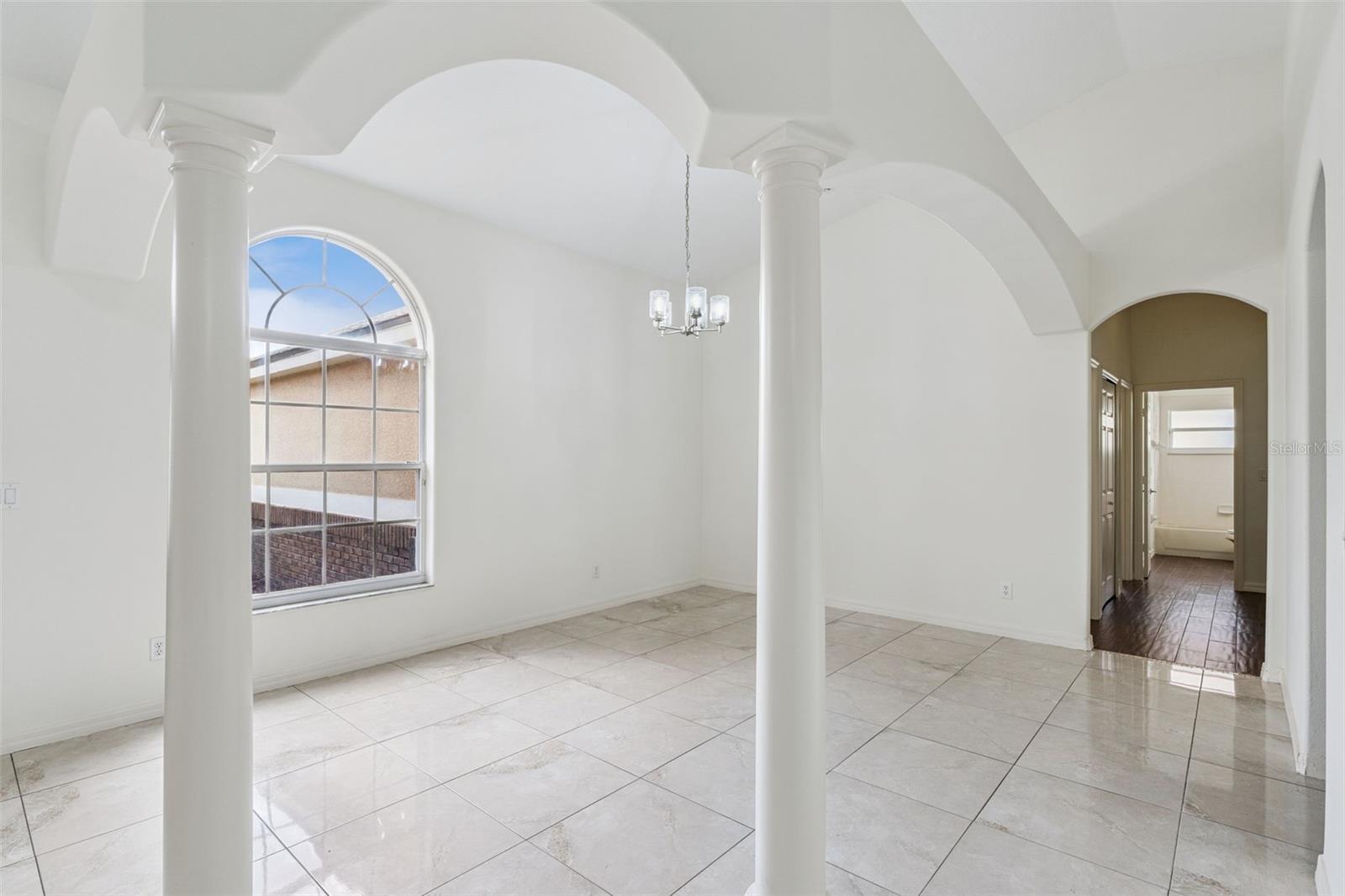 Image 27 of 43 For 2440 Holly Ridge Court