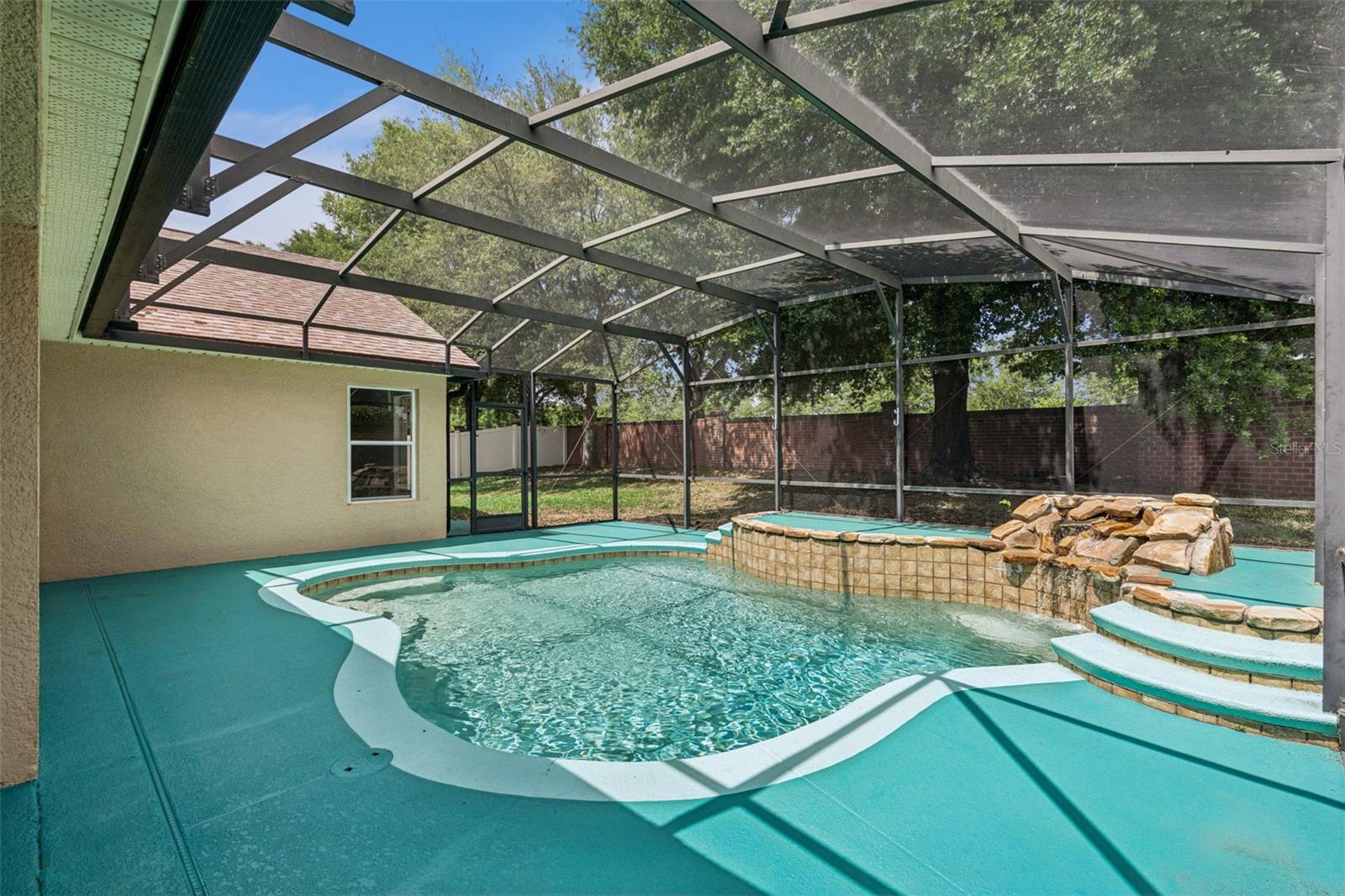 Image 3 of 43 For 2440 Holly Ridge Court