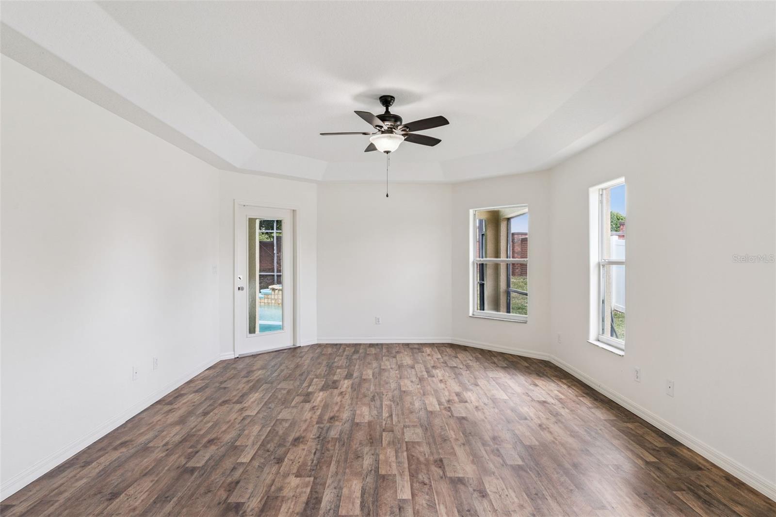 Image 32 of 43 For 2440 Holly Ridge Court