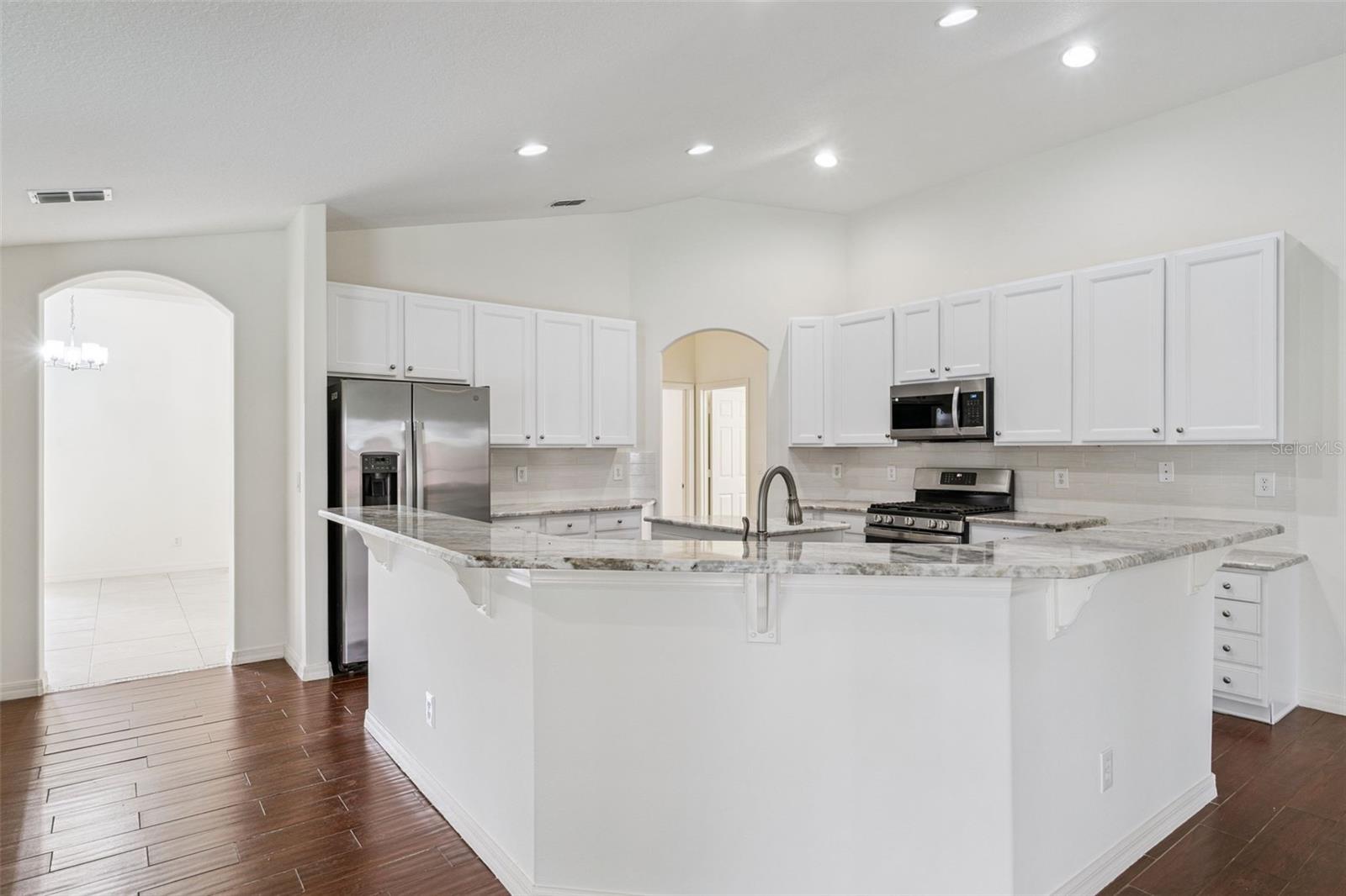 Image 7 of 43 For 2440 Holly Ridge Court