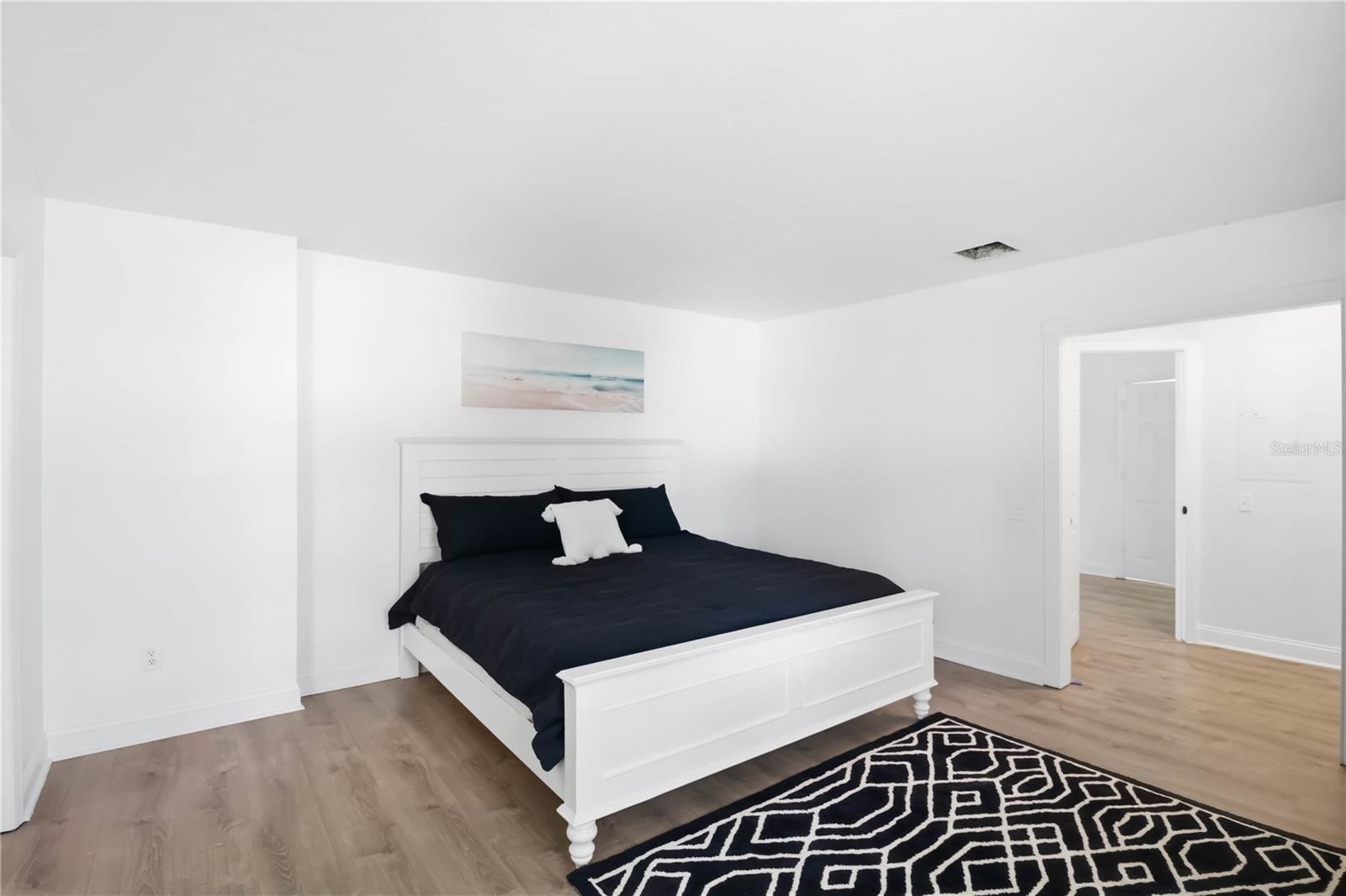 Image 26 of 41 For 7447 Hawkins Road