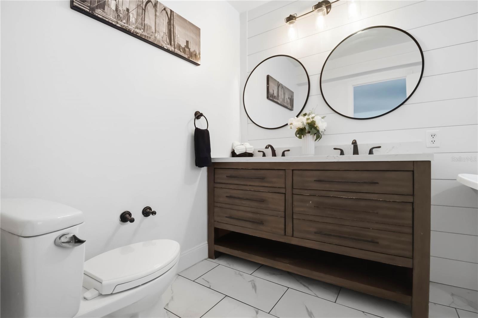 Image 27 of 41 For 7447 Hawkins Road