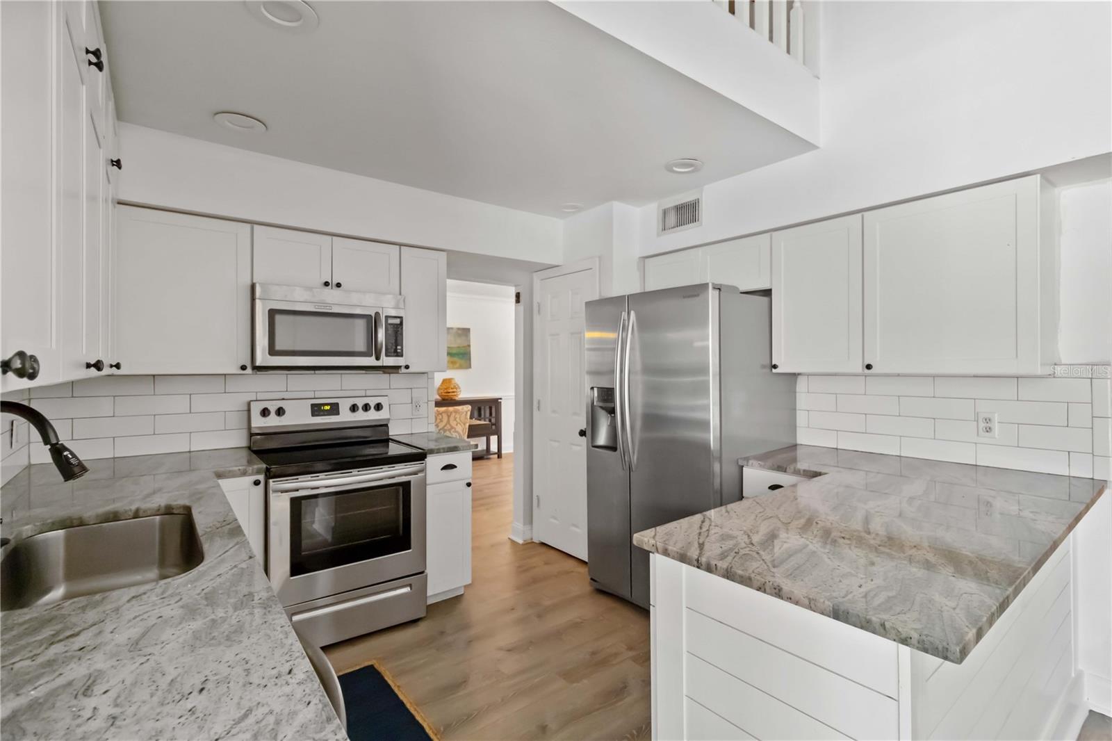 Image 3 of 41 For 7447 Hawkins Road