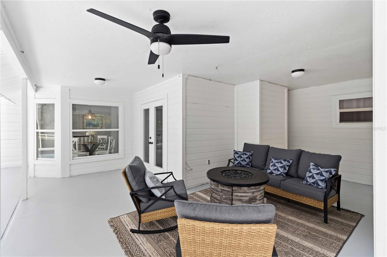 Image 32 of 41 For 7447 Hawkins Road