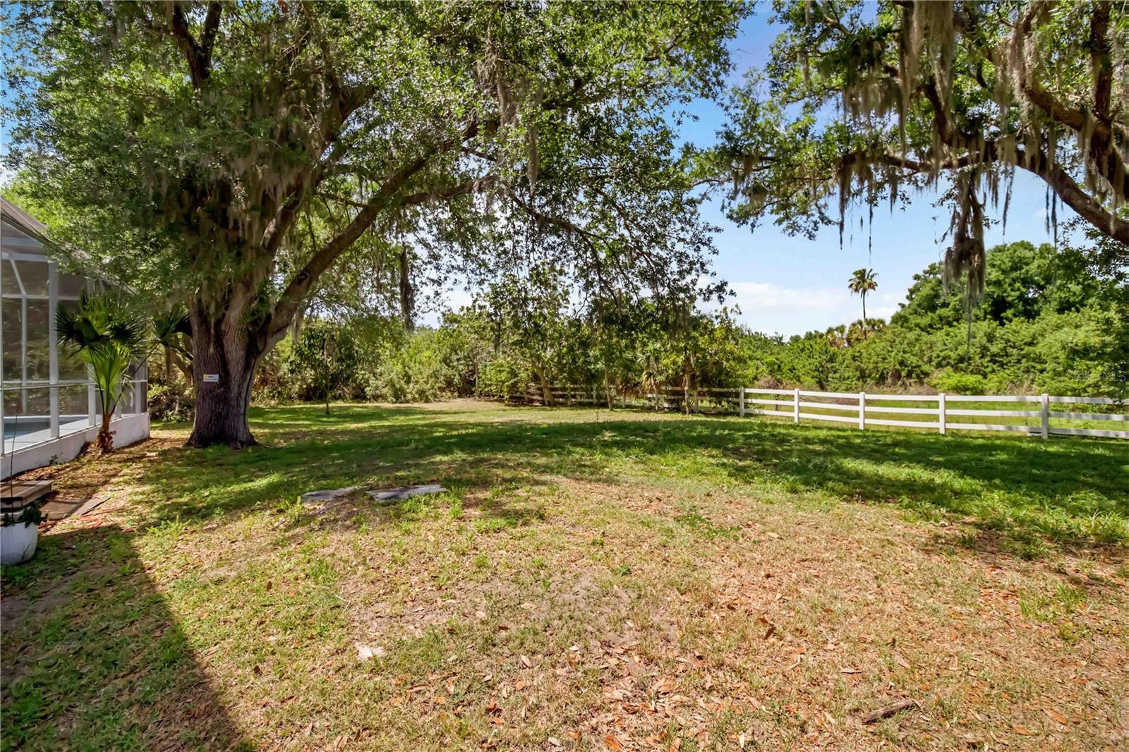 Image 40 of 41 For 7447 Hawkins Road