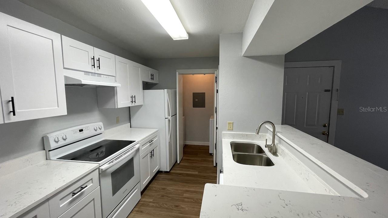 Image 6 of 28 For 4225 Thornbriar Lane 201