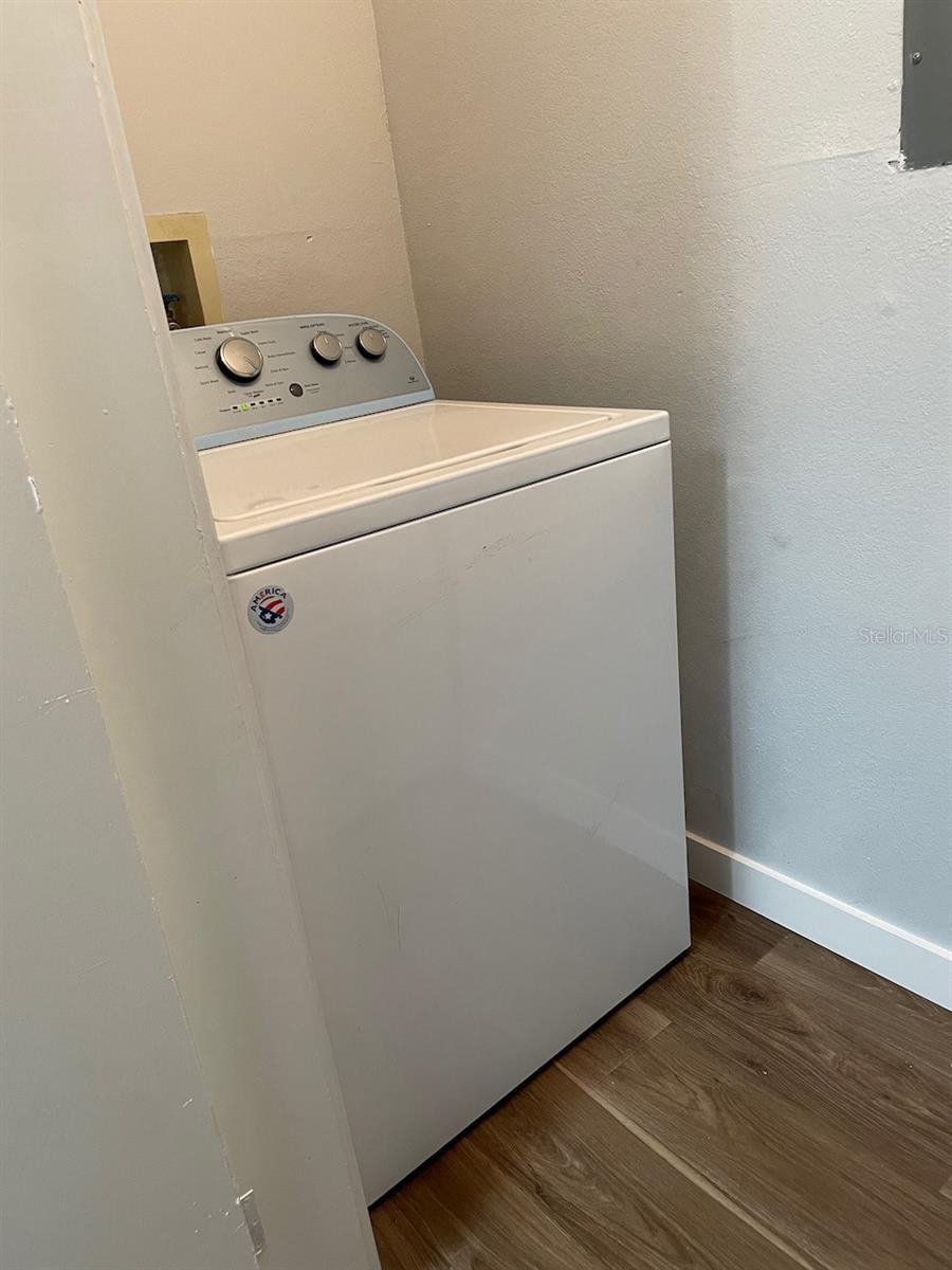 Image 7 of 28 For 4225 Thornbriar Lane 201