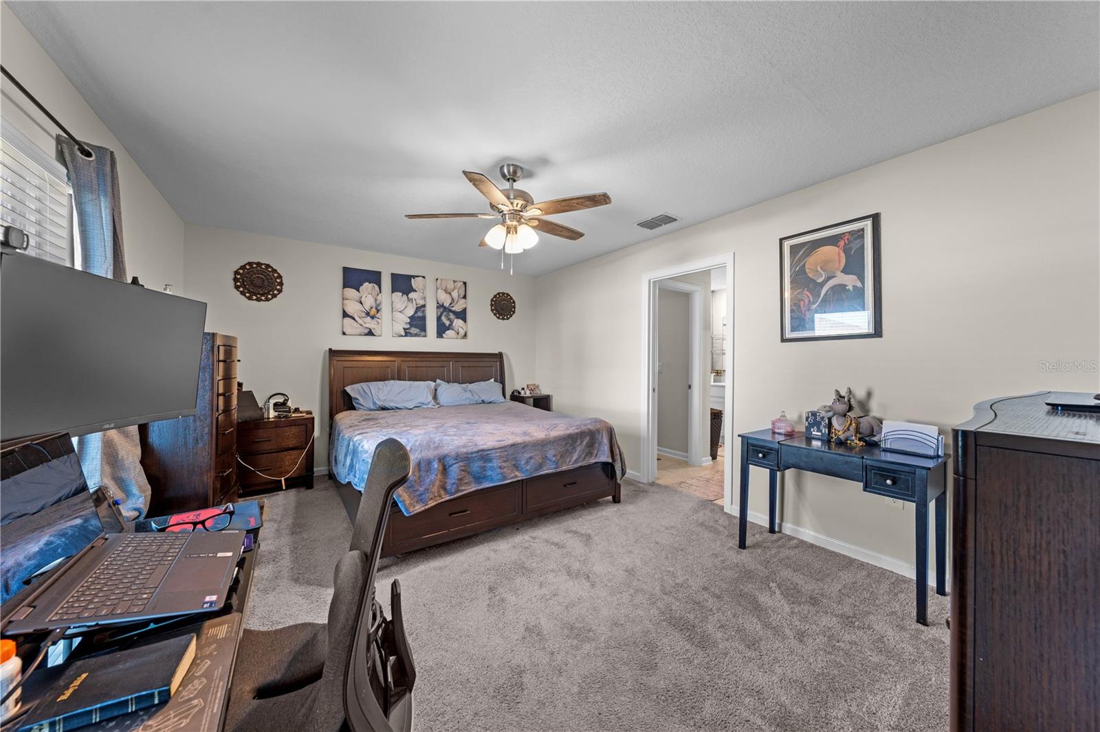 Listing photo id 20 for 1988 Traverse Way