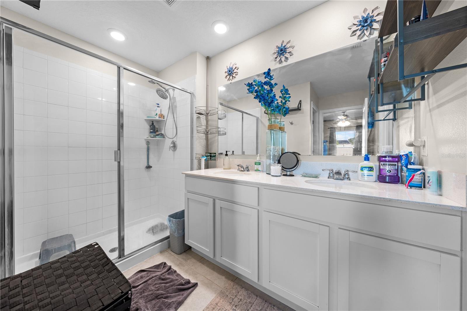 Listing photo id 24 for 1988 Traverse Way