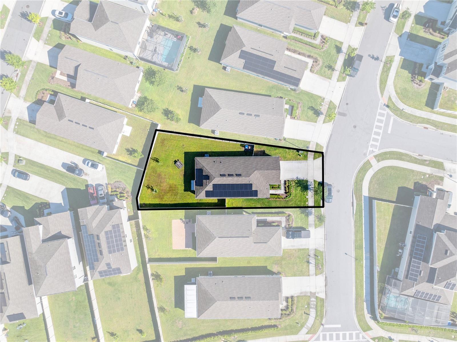 Listing photo id 33 for 1988 Traverse Way