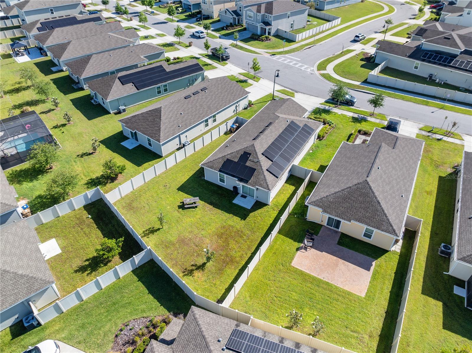 Listing photo id 34 for 1988 Traverse Way