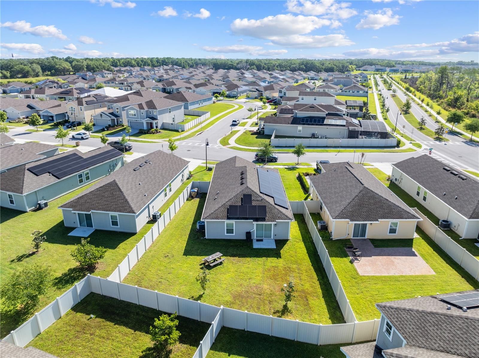 Listing photo id 36 for 1988 Traverse Way