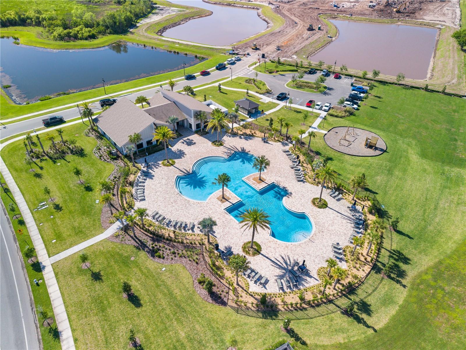 Listing photo id 44 for 1988 Traverse Way