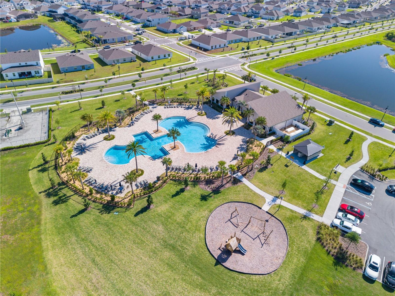 Listing photo id 45 for 1988 Traverse Way