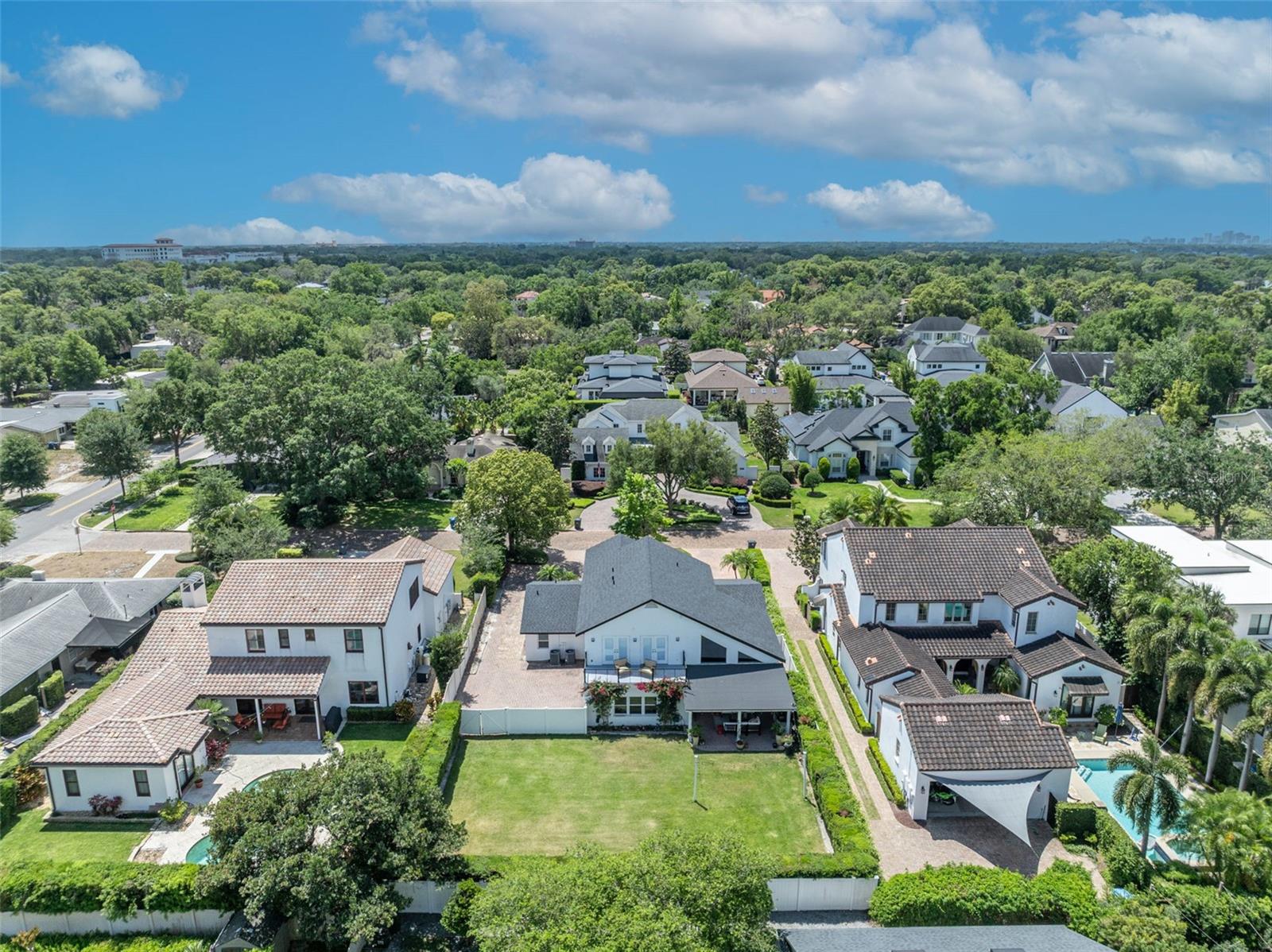 Image 11 of 15 For 1661 Woodland