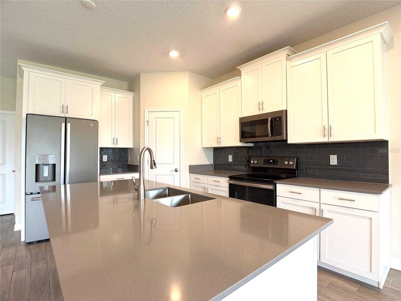 Image 13 of 69 For 2638 Camden Park Loop