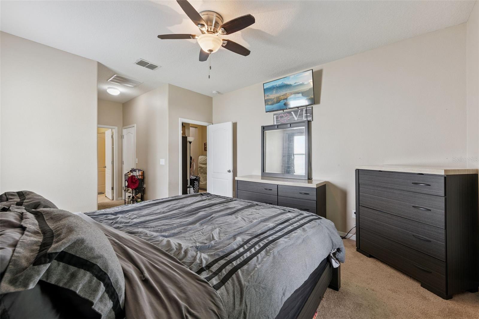 Image 18 of 41 For 1916 Ruckman Place