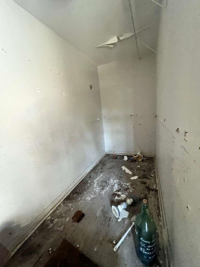 Image 16 of 42 For 749 Siesta Drive