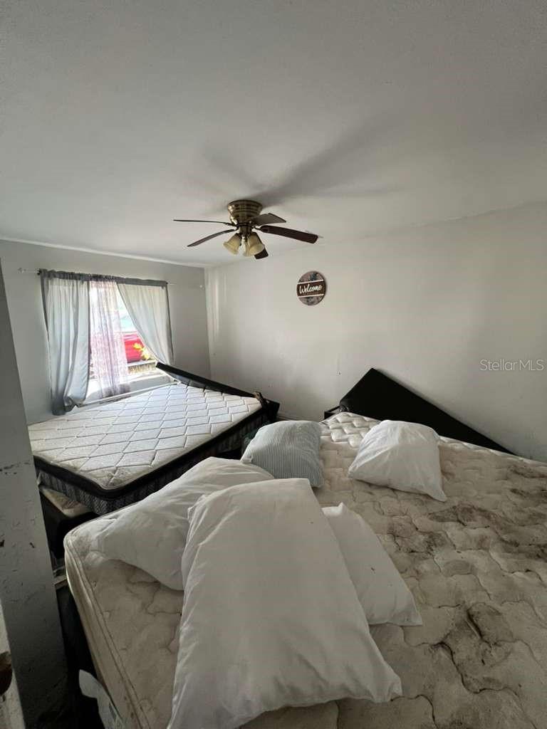 Image 18 of 42 For 749 Siesta Drive