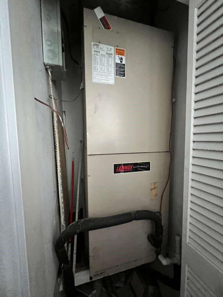 Image 19 of 42 For 749 Siesta Drive