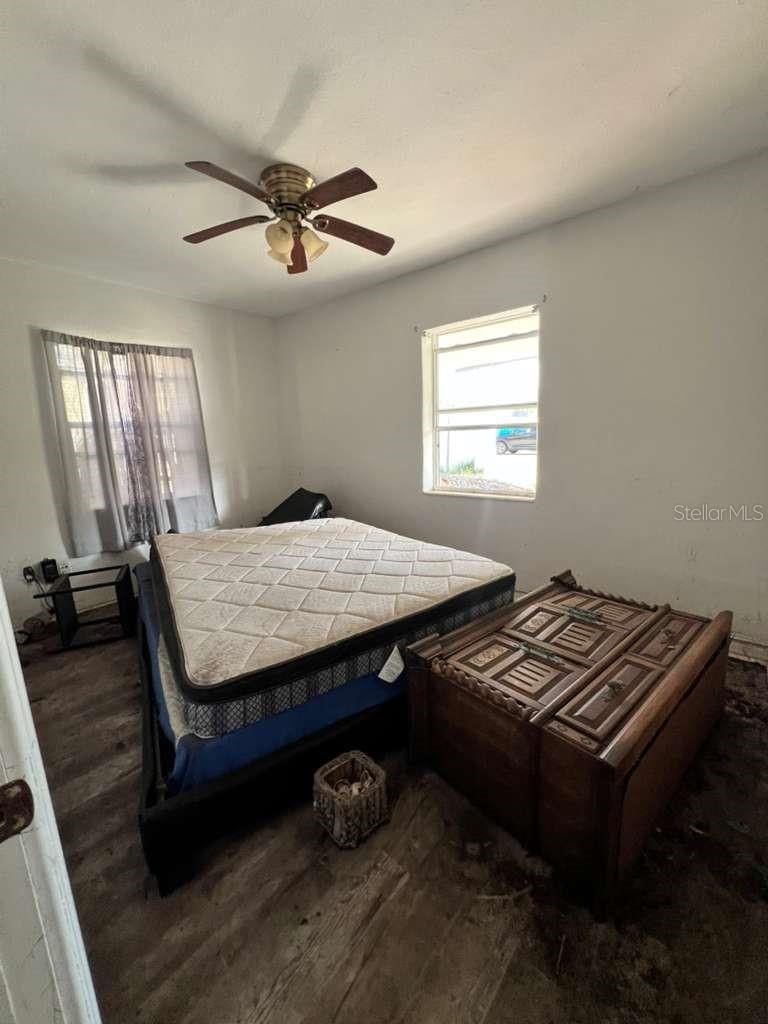 Image 22 of 42 For 749 Siesta Drive