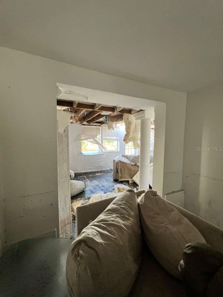 Image 25 of 42 For 749 Siesta Drive