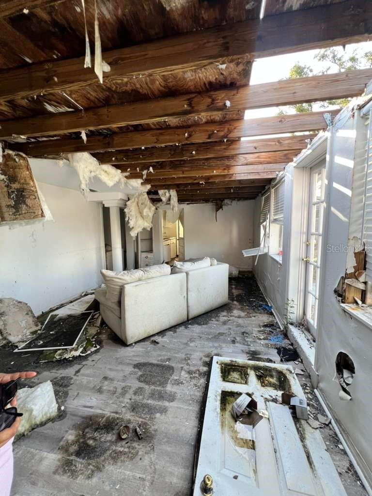 Image 26 of 42 For 749 Siesta Drive