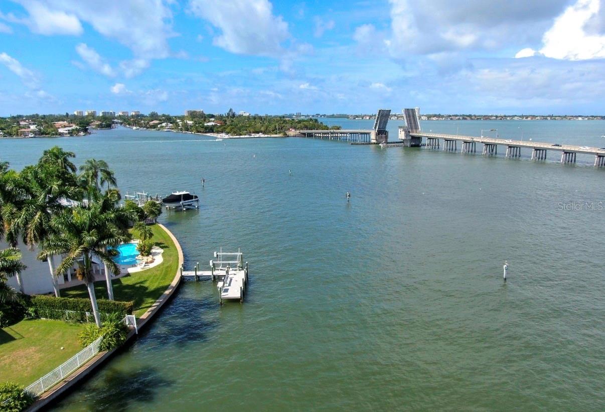 Image 3 of 42 For 749 Siesta Drive